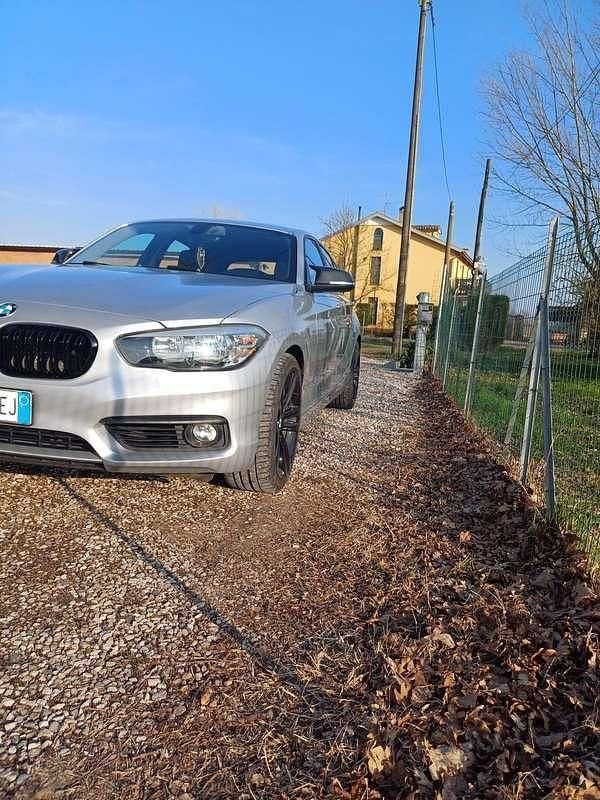 Usata BMW 118 Comfort Edition 150 CV (110 kW) 2018 Utilitaria