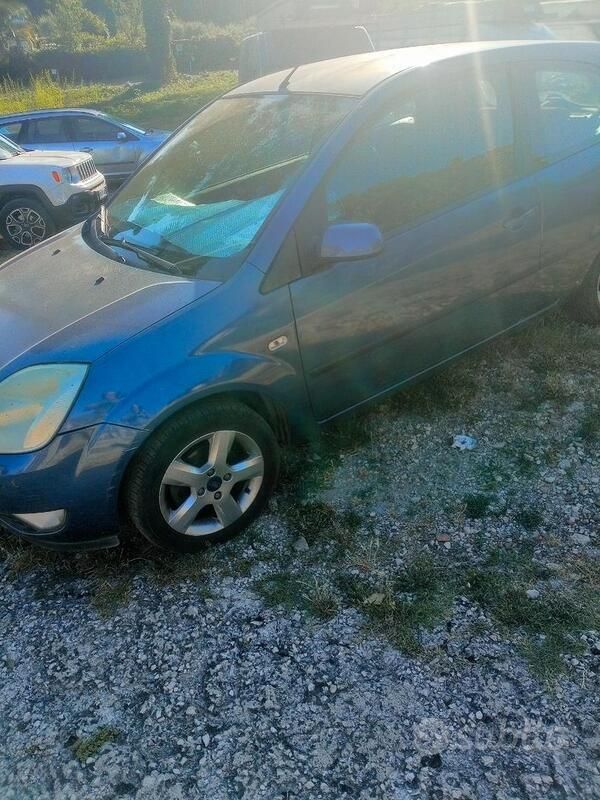 Usata Ford Fiesta 88 CV (64 kW) 2005 Utilitaria