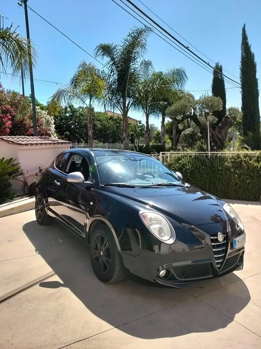 Usata Alfa Romeo MiTo 69 CV (50 kW) 2012 Nero Utilitaria