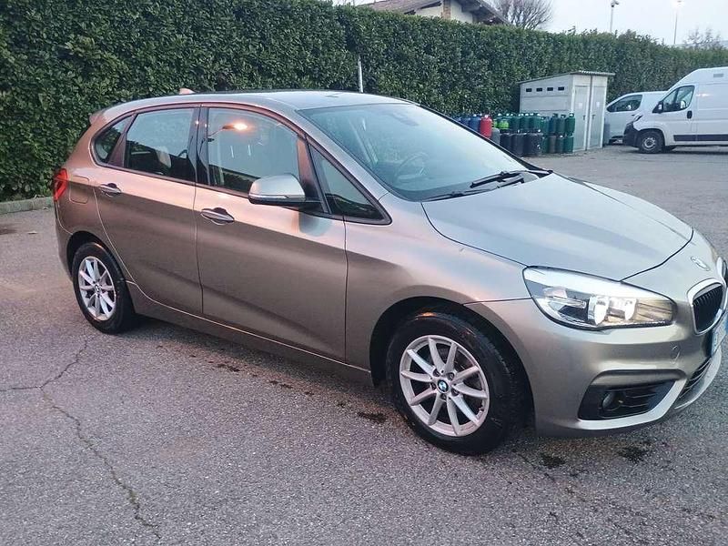 Usata BMW 218 Active Tourer Advantage 150 CV (110 kW) 2014 Grigio Monovolume