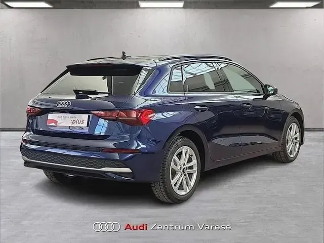 Usata Audi A3 Business Plus 116 CV (85 kW) 2025 Blu navarra Berlina