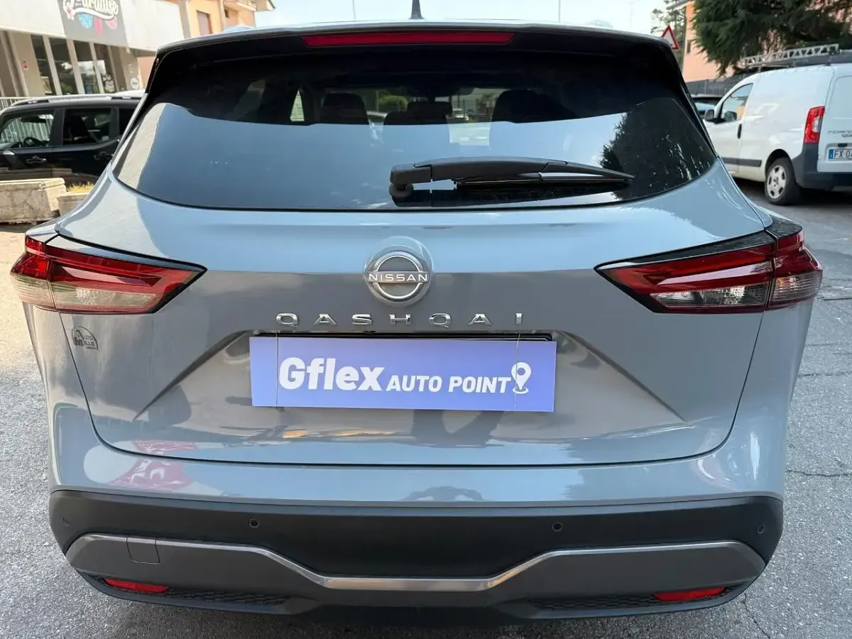 Usata Nissan Qashqai N-Connecta 140 CV (102 kW) 2022 Grigio SUV