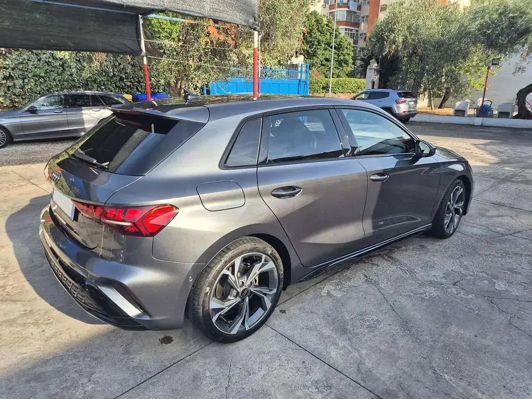 Usata Audi A3 S-Line 150 CV (110 kW) 2024 Grigio Berlina