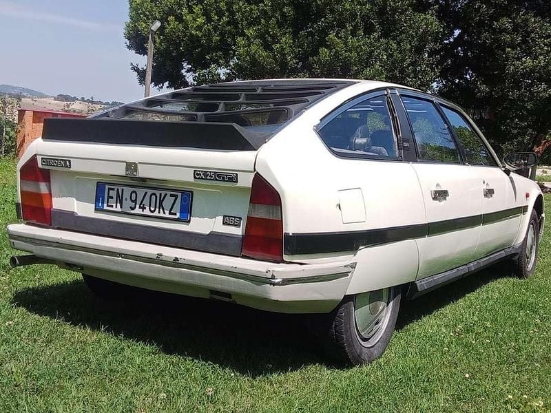Usata Citroën CX 136 CV (100 kW) 1986 Bianco Berlina