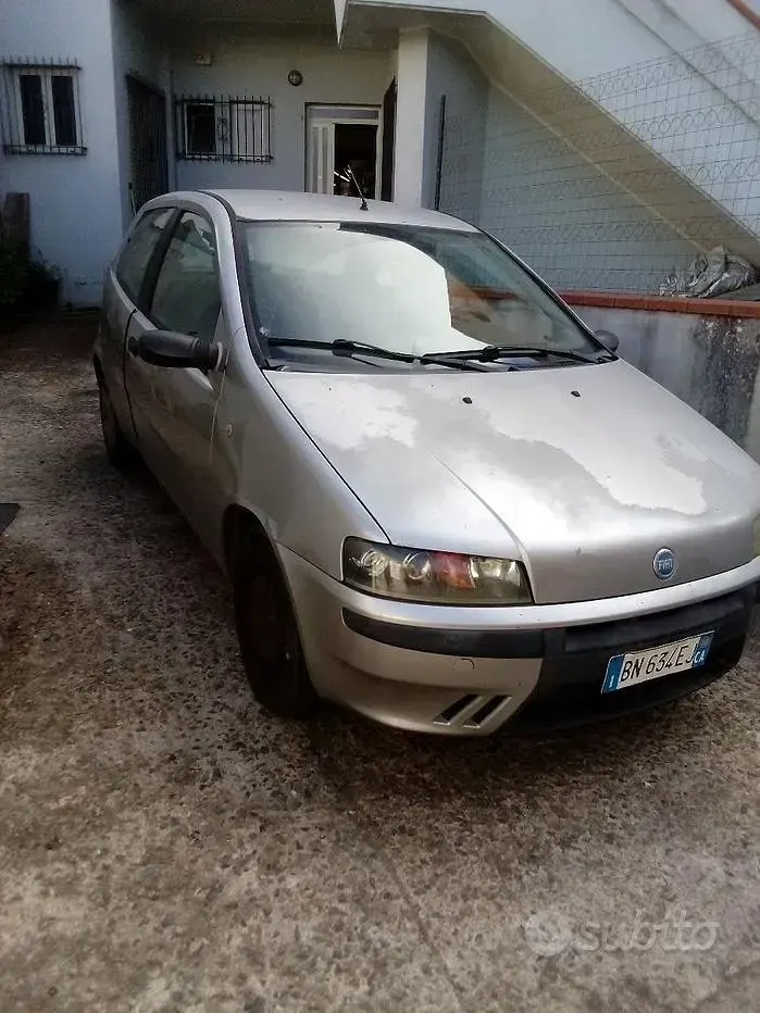 Usata Fiat Punto 60 CV (44 kW) 2000 Utilitaria
