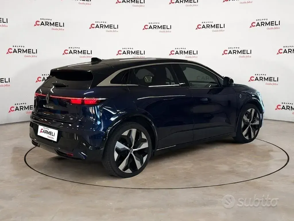 Usata Renault Megane E-Tech Techno 160 kW (218 CV) 2023 Bluazzurro Berlina
