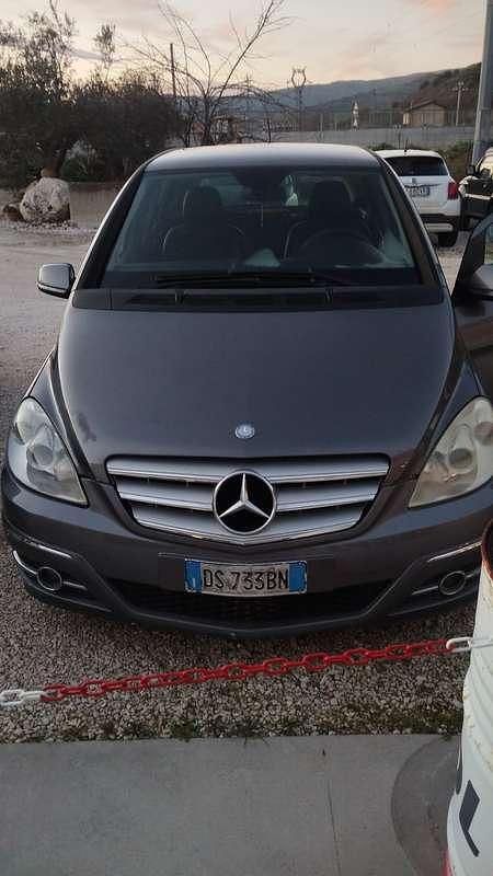 Usata Mercedes B200 Executive 140 CV (102 kW) 2009 Monovolume