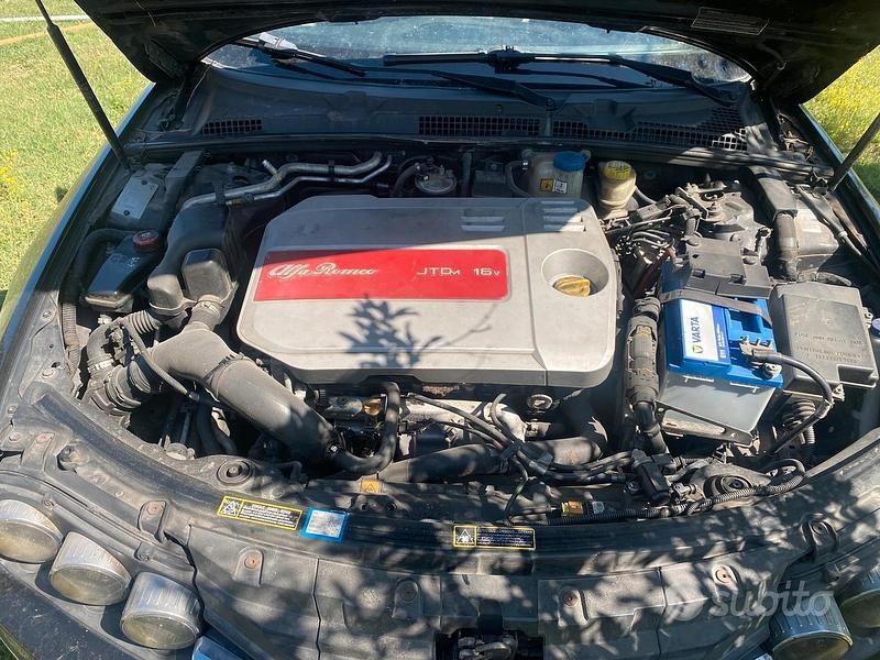 Nero Usata 2006 Alfa Romeo 159 Tre volumi | 1800 € (Buon prezzo) - Immagine 1/4