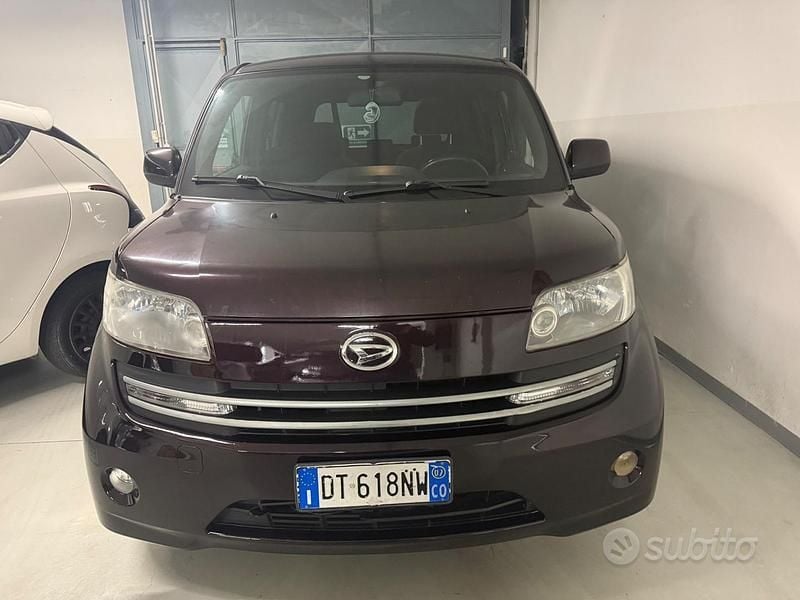 Viola Usata 2009 Daihatsu Materia TAKA Monovolume | 2400 € (Super prezzo) - Immagine 1/4