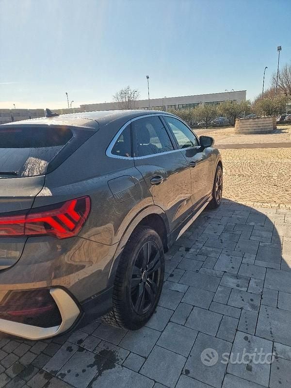 Usata Audi Q3 Sportback 150 CV (110 kW) 2023 Grigio SUV