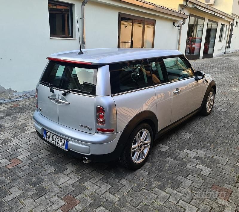 Usata Mini Cooper D Clubman 111 CV (81 kW) 2012 Argento Station wagon