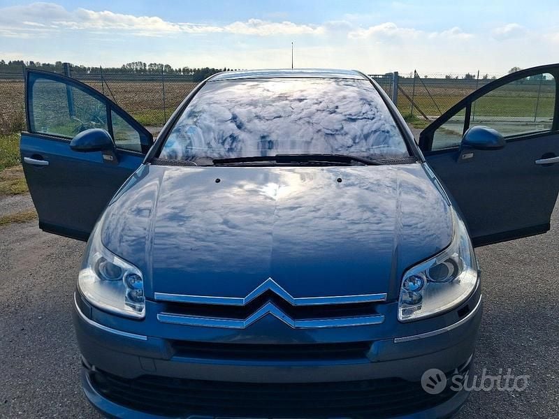 Usata Citroën C4 Exclusive 109 CV (80 kW) 2005 Grigio Berlina