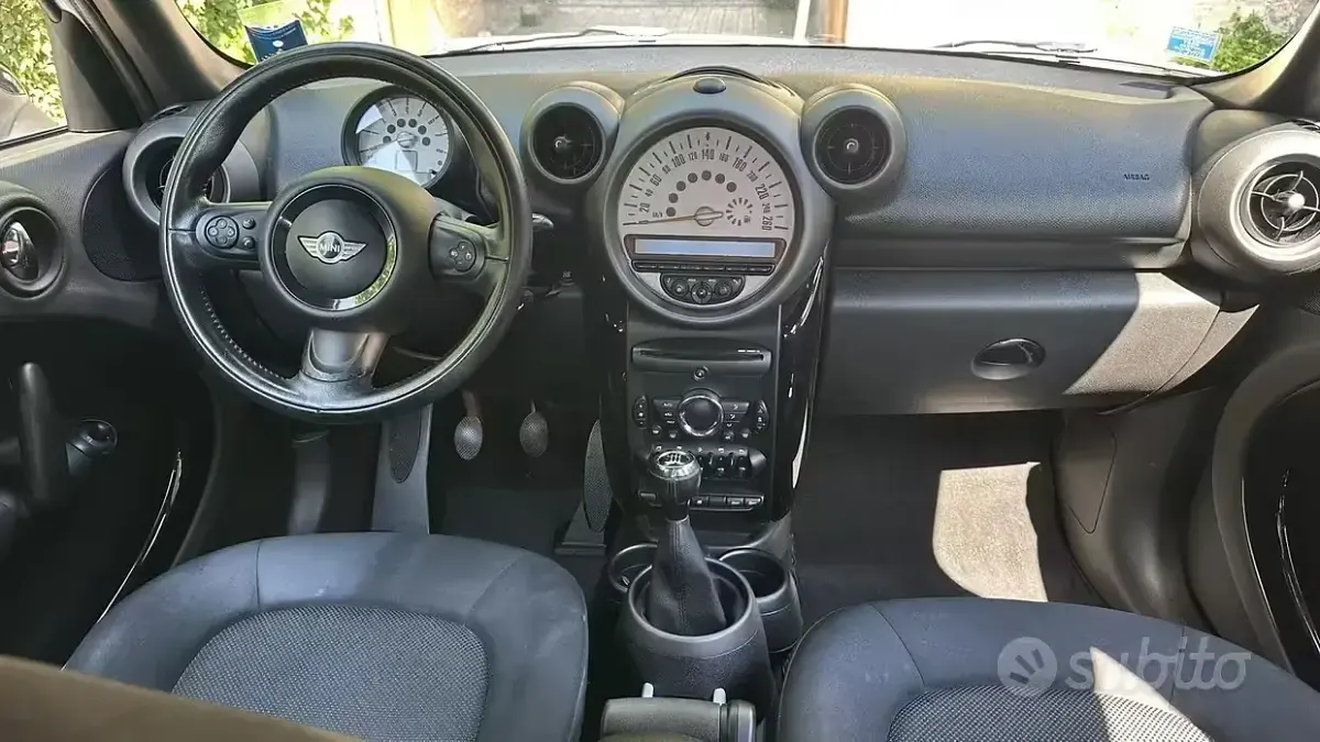 Usata Mini One Countryman 122 CV (89 kW) 2014 Bianco SUV