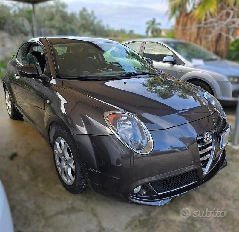 Usata Alfa Romeo MiTo Distinctive 85 CV (62 kW) 2014 Grigio Utilitaria