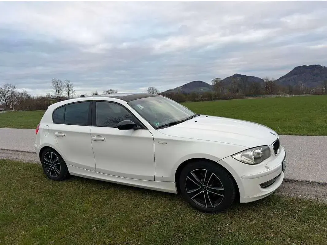 Usata BMW 118 143 CV (105 kW) 2007 Bianco Utilitaria