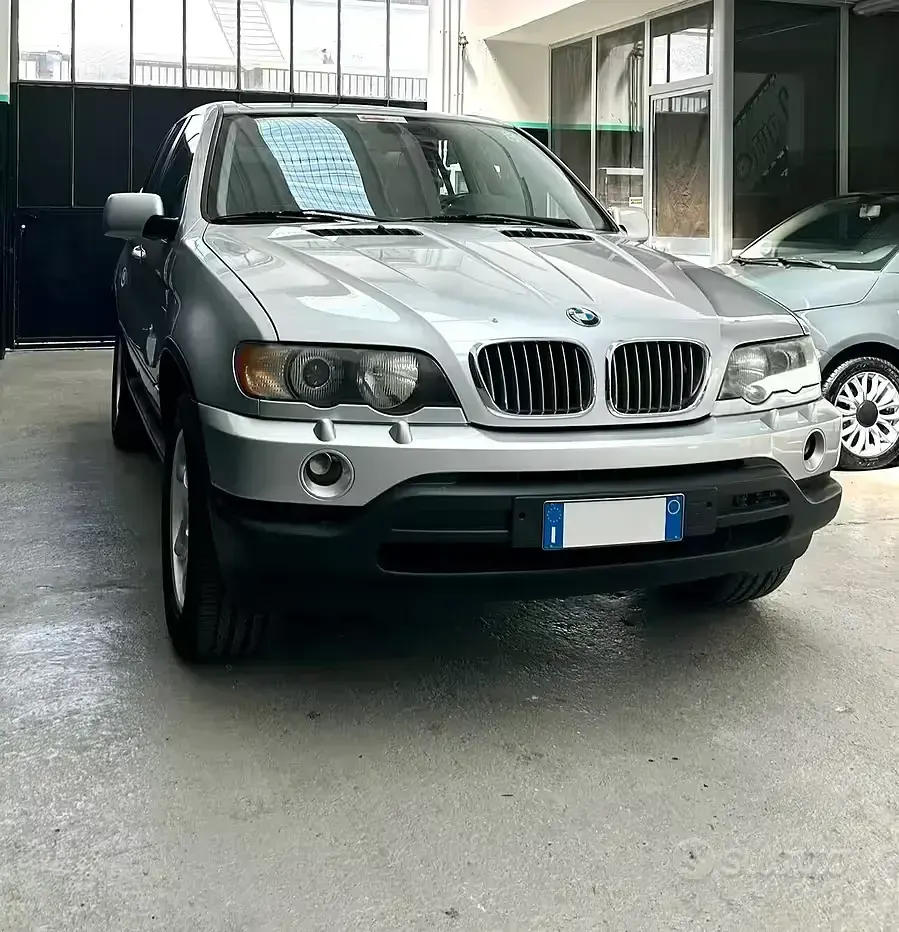 Usata BMW X5 Comfort Edition 286 CV (210 kW) 2001 Grigio SUV