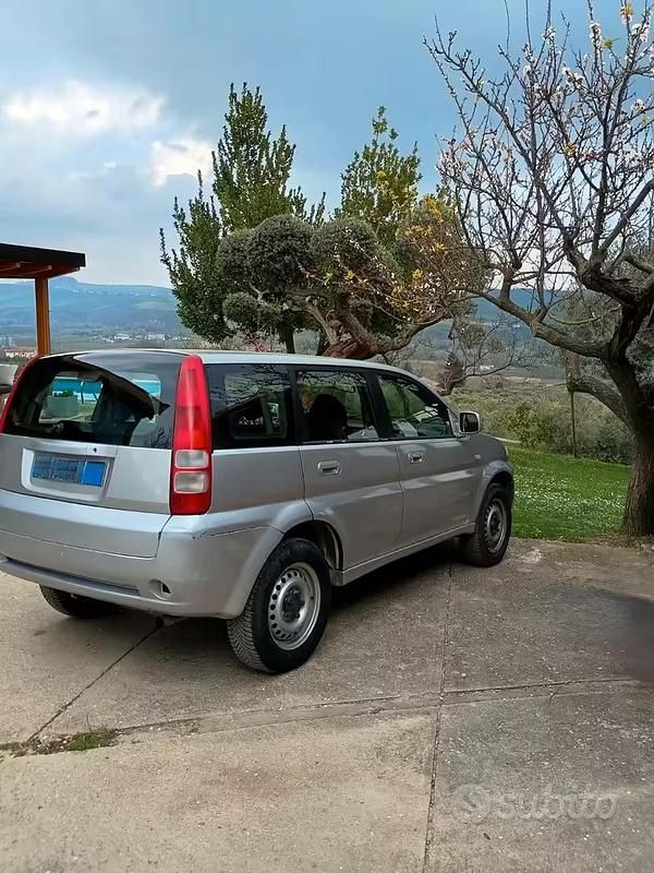 Usata Honda HR-V 124 CV (91 kW) 2002 Grigio SUV