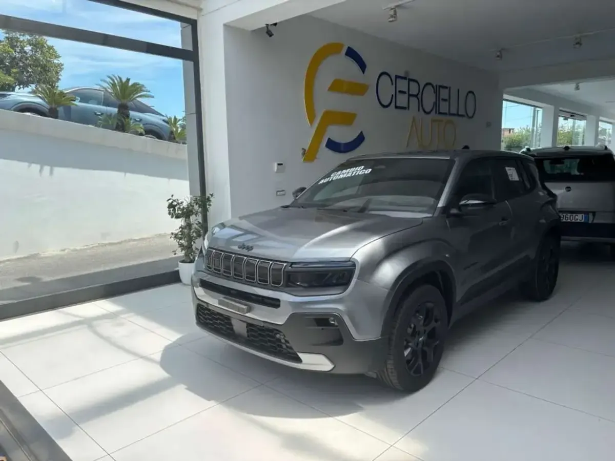 Nuova Jeep Avenger Summit 101 CV (74 kW) 2026 Grigio SUV