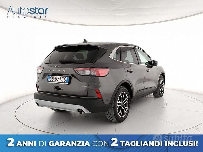 Usata Ford Kuga Titanium 225 CV (165 kW) 2020 Grigio SUV