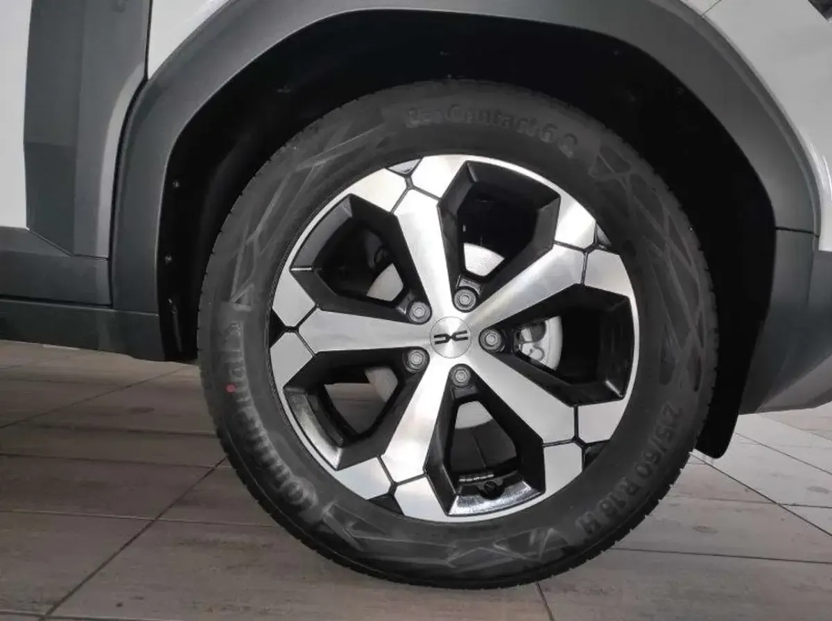 Nuova Dacia Duster Journey 101 CV (74 kW) 2025 Bianco Furgone