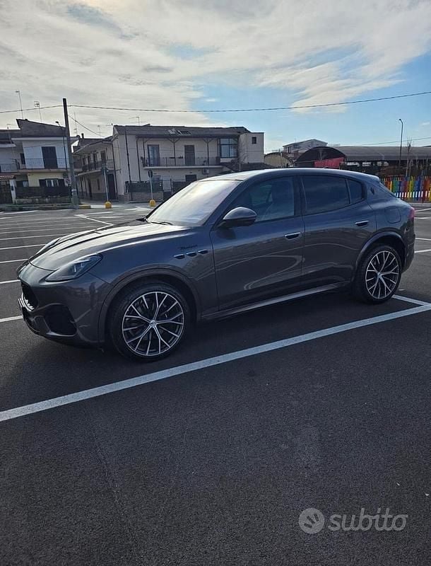 Usata Maserati Grecale 330 CV (242 kW) 2023 Grigio SUV