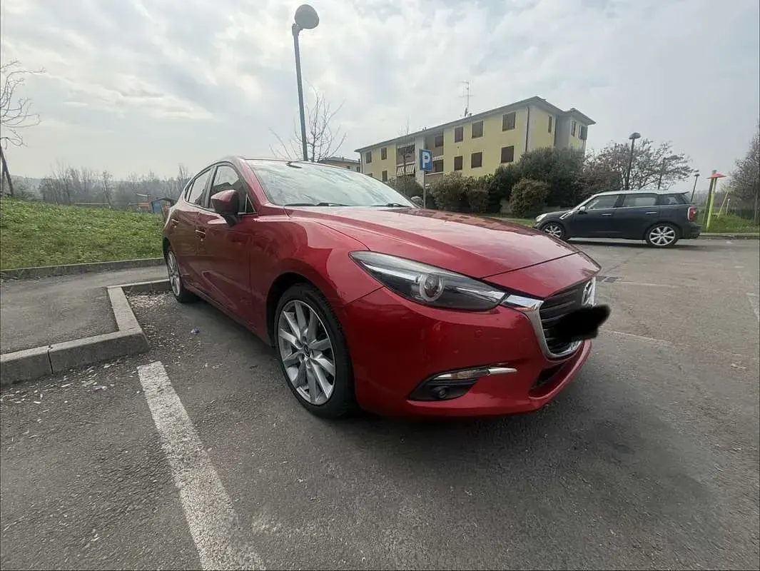 Usata Mazda 3 Exceed 105 CV (77 kW) 2017 Rosso Berlina