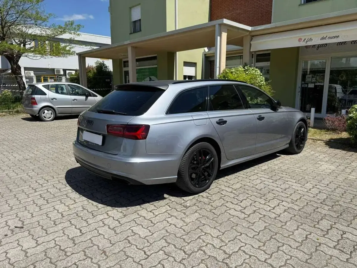 Usata Audi A6 190 CV (139 kW) 2016 Argento Station wagon