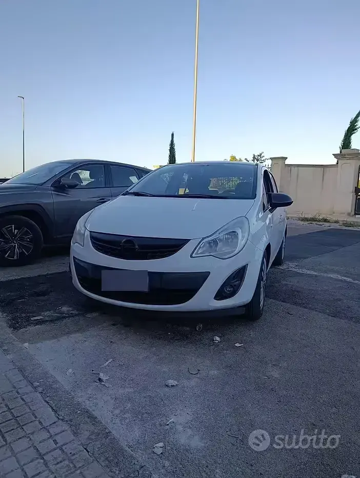 Usata Opel Corsa 85 CV (62 kW) 2012 Bianco Utilitaria