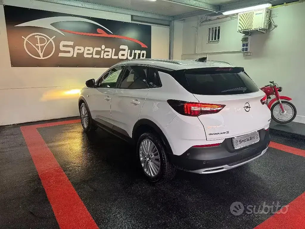 Usata Opel Grandland X Ultimate 131 CV (96 kW) 2019 Bianco SUV