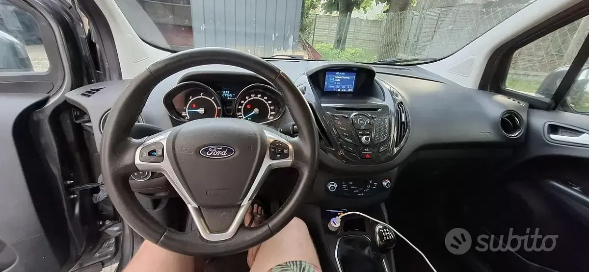 Usata Ford Tourneo 75 CV (55 kW) 2017 Monovolume