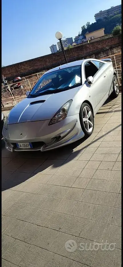 Usata Toyota Celica 143 CV (105 kW) 2005 Grigio Coupé