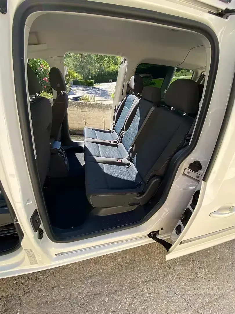 Usata VW Caddy Maxi 110 CV (80 kW) 2020 Bianco Monovolume