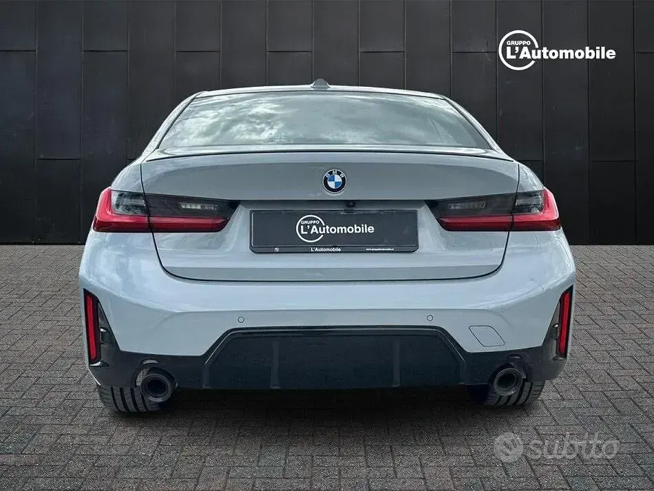 Usata BMW 330 M Sport 245 CV (180 kW) 2026 Grigio Berlina