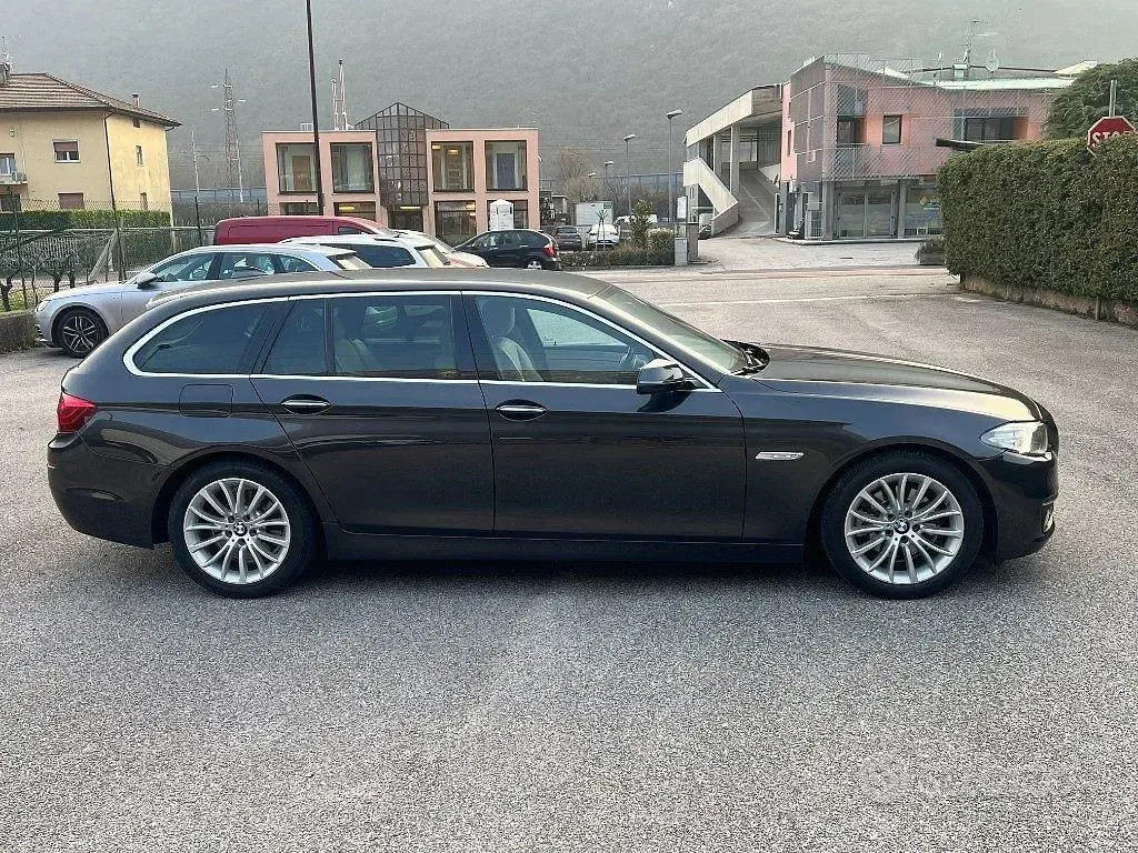 Occasion BMW 520 Luxury Line 190 ch (139 kW) 2018 Bleue Break
