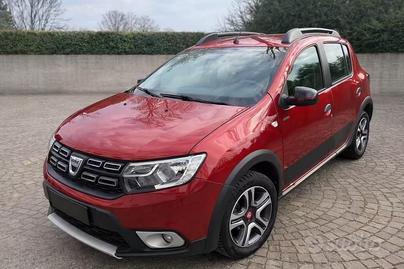 Usata Dacia Sandero Stepway 90 CV (66 kW) 2020 Rosso Berlina