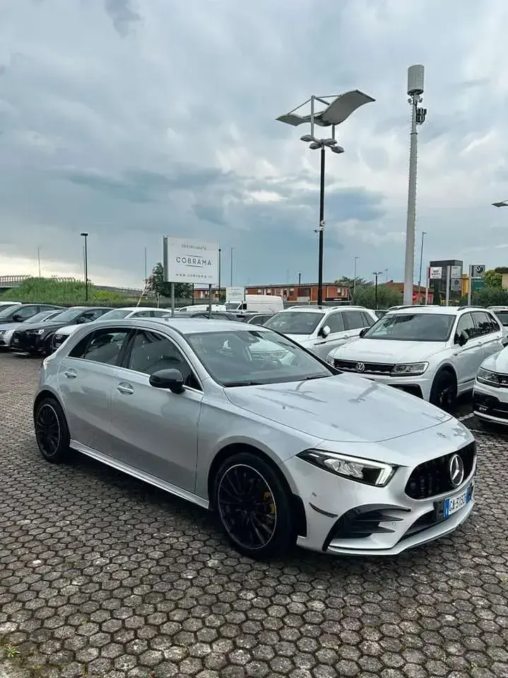 Usata Mercedes A180 116 CV (85 kW) 2018 Argento Berlina