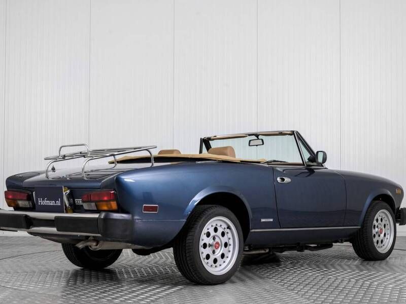 Usata Fiat 124 Spider 135 CV (99 kW) 1985 Blu Cabrio