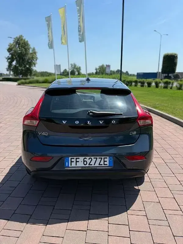 Usata Volvo V40 114 CV (83 kW) 2016 Berlina
