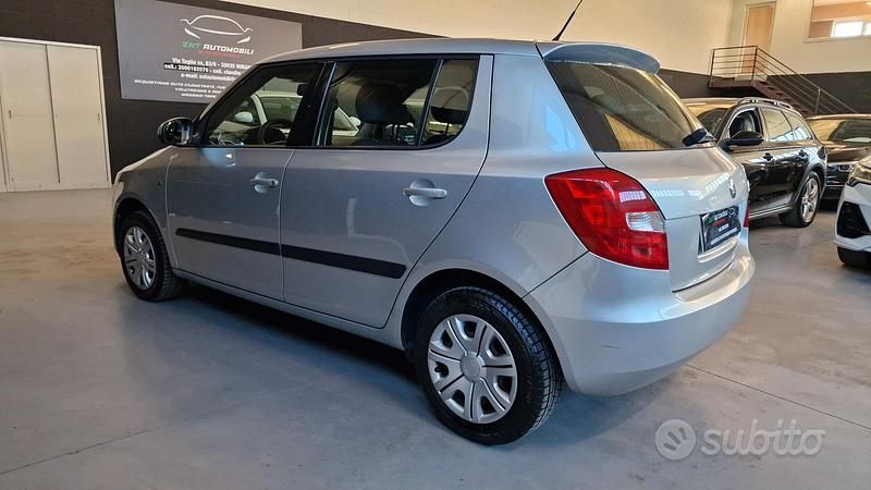 Usata Skoda Fabia Comfort 86 CV (63 kW) 2009 Grigio Berlina