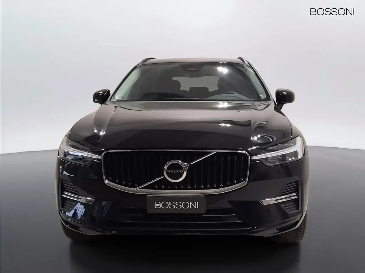 Usata Volvo XC60 Momentum 197 CV (144 kW) 2022 Nero SUV