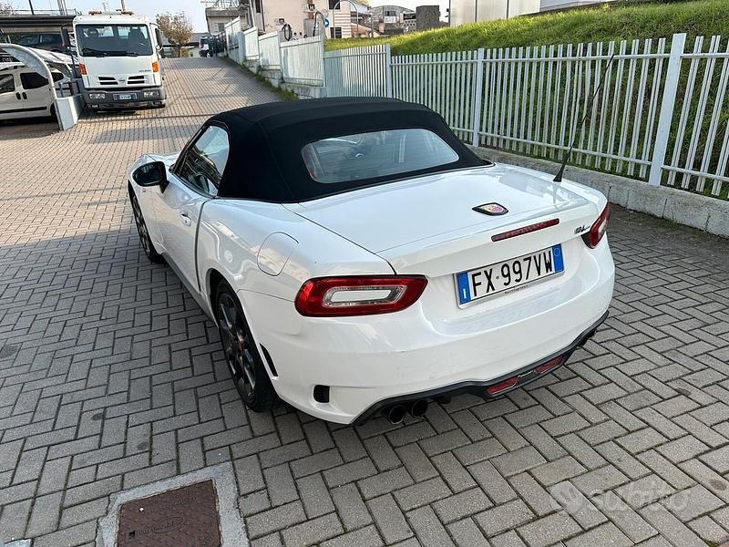 Usata Abarth 124 Spider Turismo 170 CV (125 kW) 2019 Bianco Cabrio