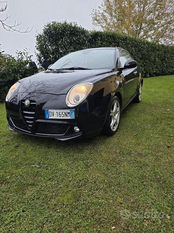 Usata 2010 Alfa Romeo MiTo Due volumi | 3400 € - Immagine 1/4