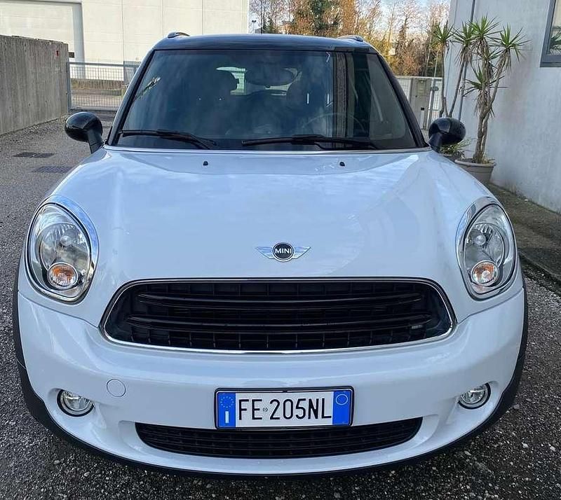 Usata Mini Cooper D Countryman 111 CV (81 kW) 2016 Bianco SUV