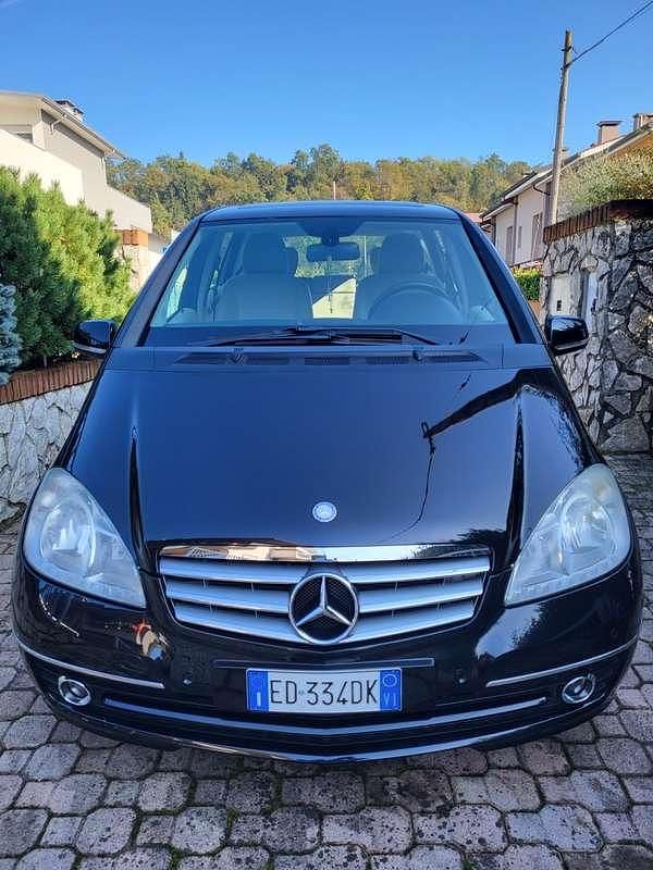 Usata Mercedes A160 95 CV (69 kW) 2010 Nero Monovolume