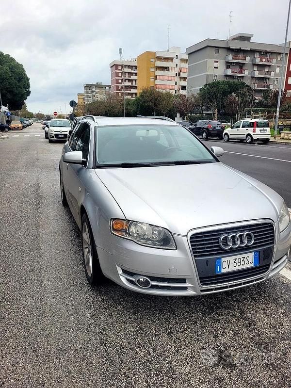 Usata Audi A4 140 CV (102 kW) 2005 Grigio Station wagon