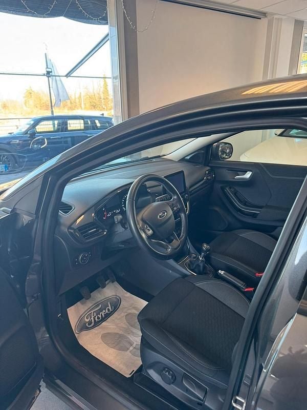Usata Ford Puma Titanium 125 CV (91 kW) 2022 Grigio Station wagon