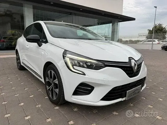 Usata Renault Clio V Evolution 101 CV (74 kW) 2022 Bianco Berlina