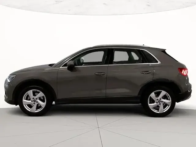 Usata Audi Q3 Advanced Plus 150 CV (110 kW) 2023 Grigio chronos metallizzato SUV