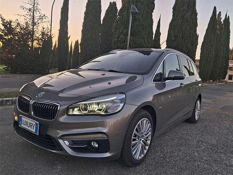 Usata BMW 218 Gran Tourer Luxury Line 150 CV (110 kW) 2016 Grigio Monovolume