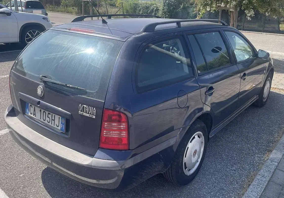 Usata Skoda Octavia Elegance 110 CV (80 kW) 2003 Blu/azzurro Station wagon